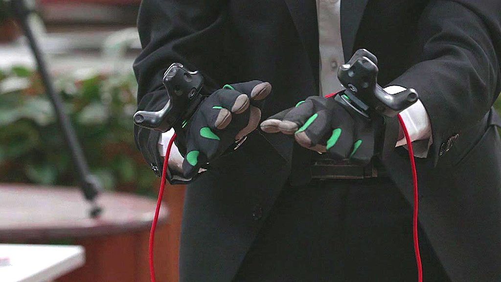 Haptic gloves