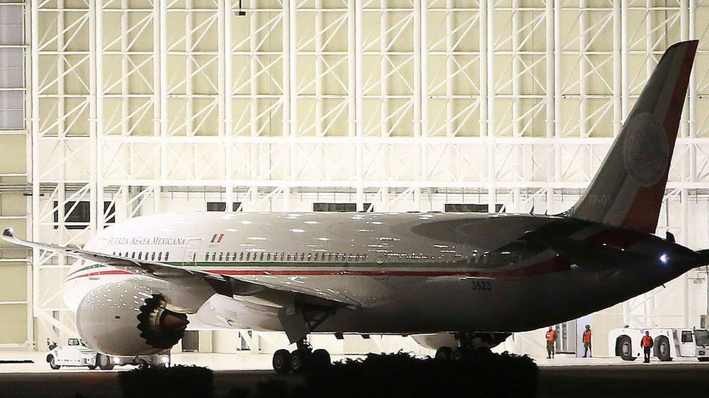the Mexican president's plane