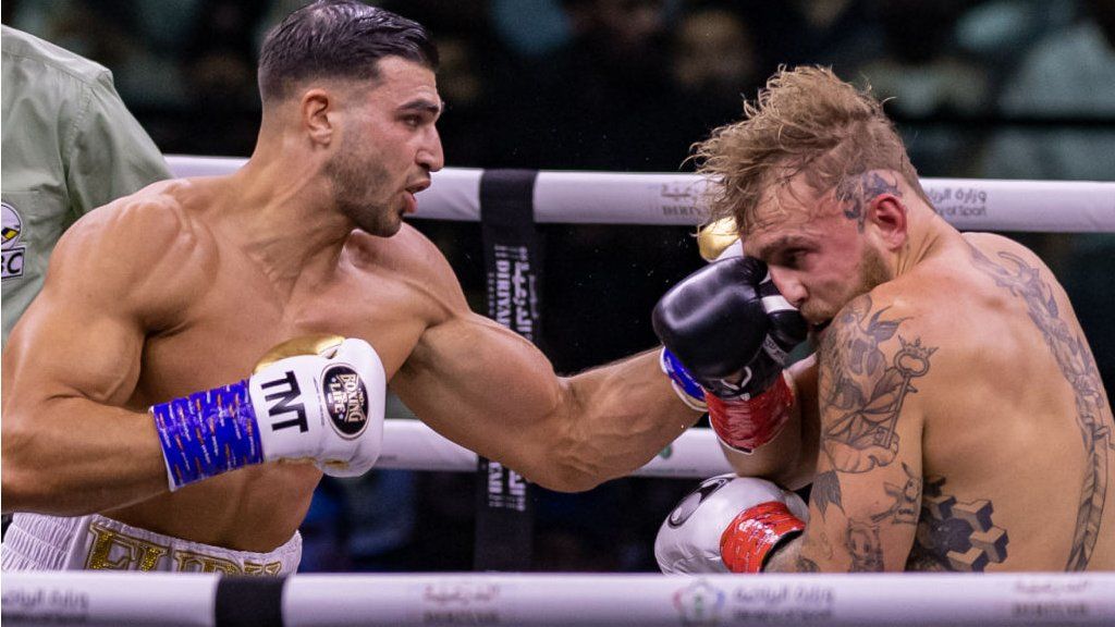Tommy Fury throws a left hook during his fight against Jake Paul in Saudi Arabia