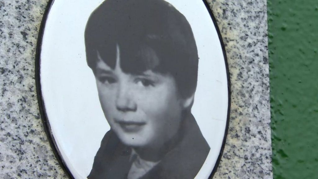 Woman who held shot boy backs ruling