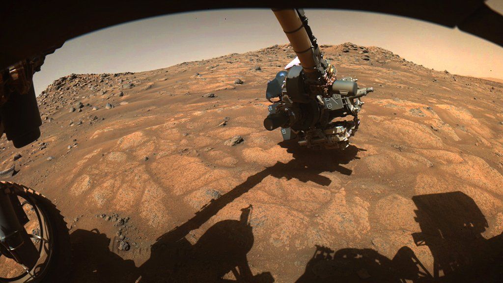 Mars rover: Nasa's Perseverance prepares to drill first rock sample - BBC  News