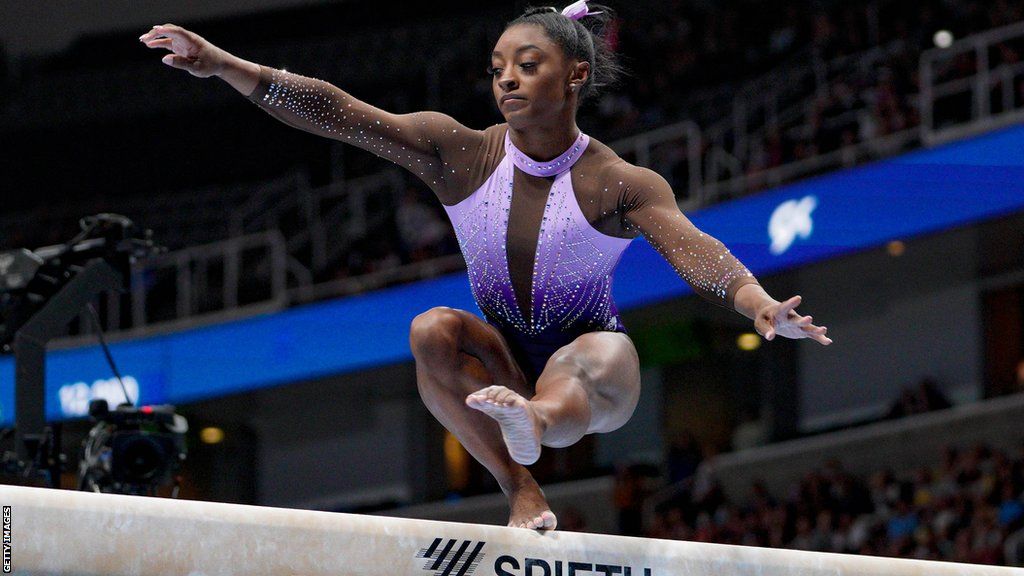 Simone Biles: Olympic champion responds to viral video of black girl not  given medal - BBC Sport