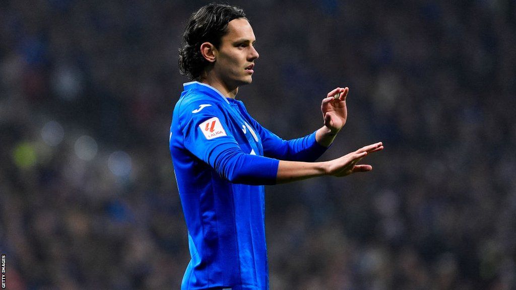 Enes Unal playing for Getafe