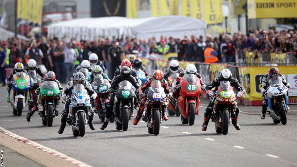 The start of a North West 200 Supertwins race