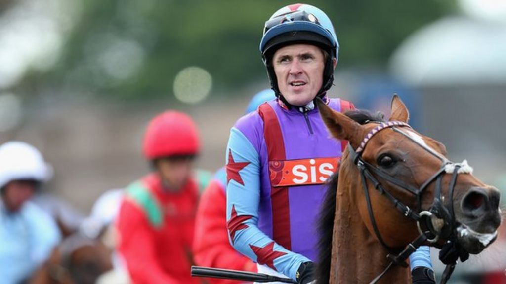 Sports Personality: Arsenal stars congratulate AP McCoy - BBC Sport