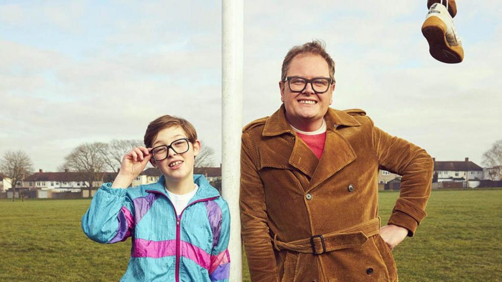 Oliver Savell (left) and Alan Carr (right) 