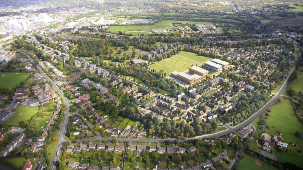 An artist's impression of the plans for the Elizabeth Quarter estate on the Maidenhead Golf Club site. It is mainly made up of houses around the edge, with two large buildings and a large grass area in the middle.