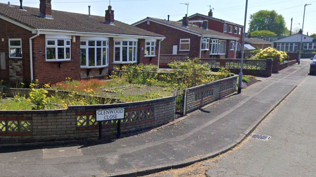 Glenwood Close, Longton