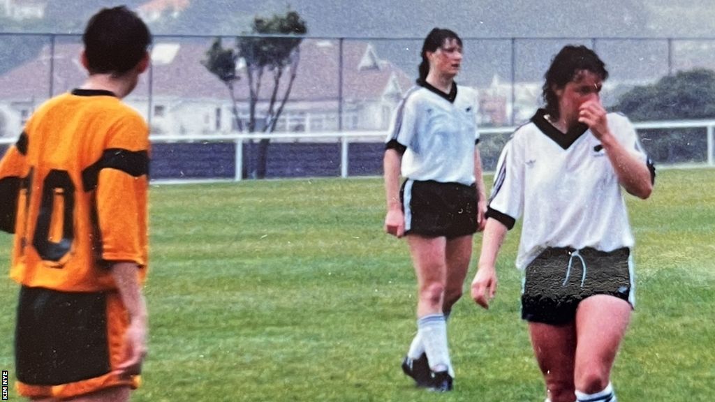 Women's World Cup Maureen Jacobson & Kim Nye Millwall Lionesses to