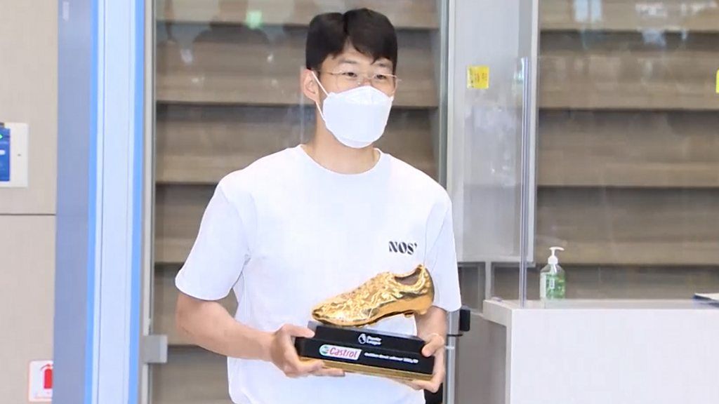 Son Heung-min gets incredible homecoming with Golden Boot award