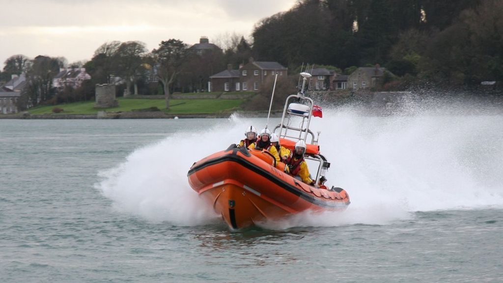 Stranded Strangford cruisers rescued