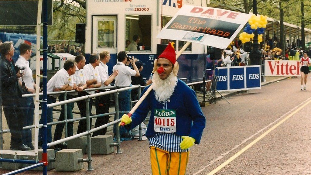 Dave Lock runs the 1999 London Marathon in a Big Ears costume