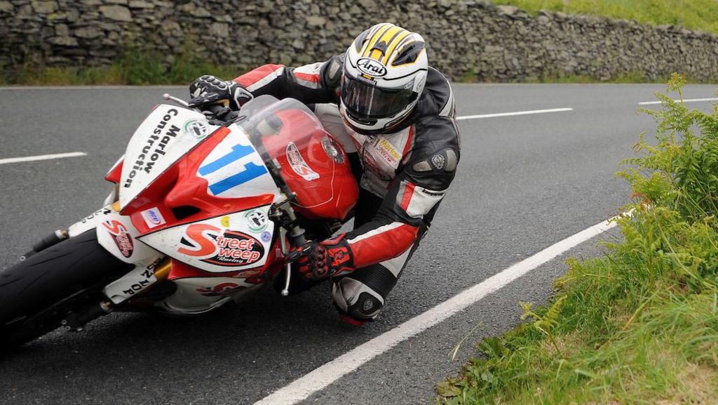 Michael Dunlop in action on the Mountain Course