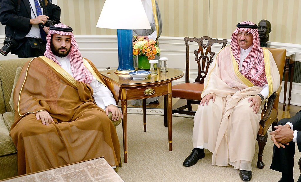 Mohammed bin Nayef (R) and Mohammed bin Salman (L) in 2015