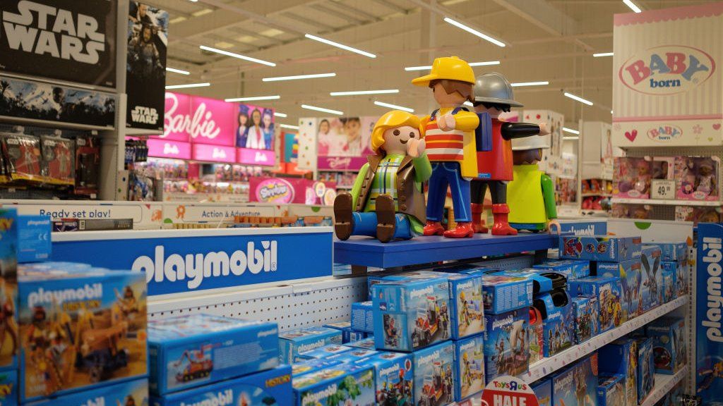 Toys R Us store in Luton