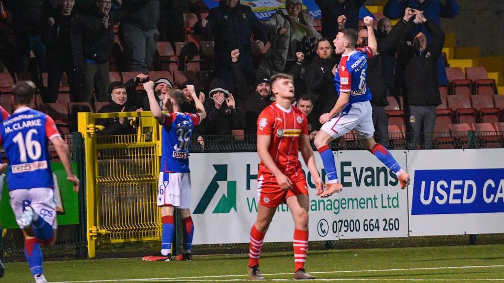 Linfield celebrate win against Cliftonville