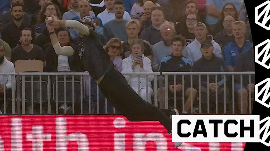 ‘That’s a cracker!’ Walter takes ‘absolutely amazing’ catch