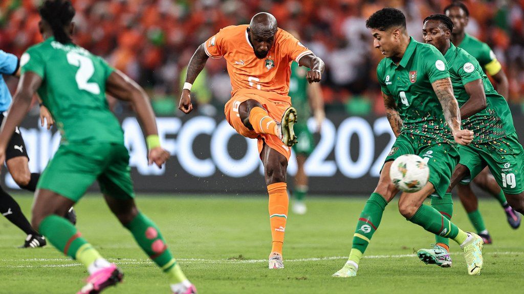 Seko Fofana scores for Ivory Coast against Guinea-Bissau