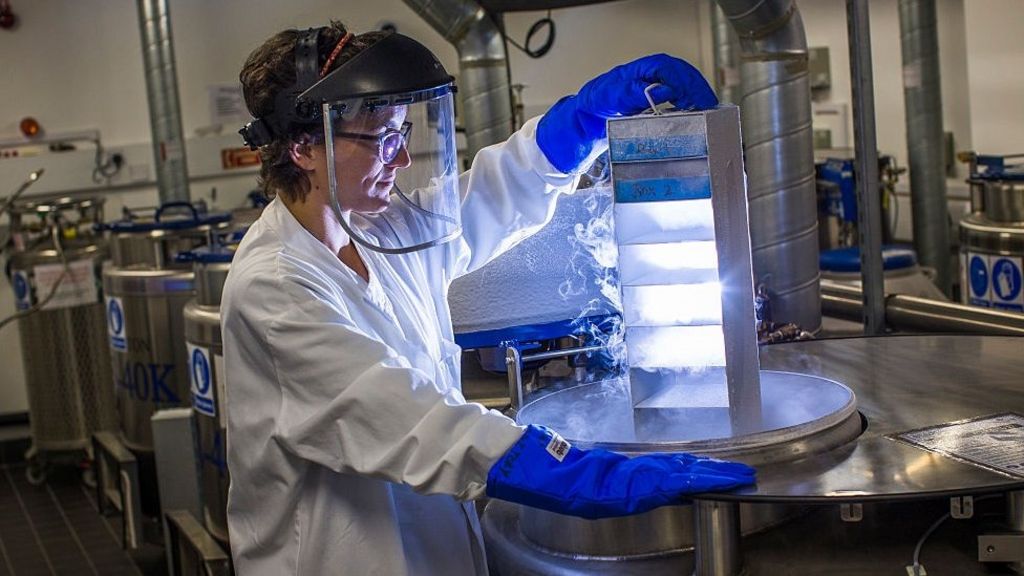 Post-Brexit EU drug regulation deal urged by ministers