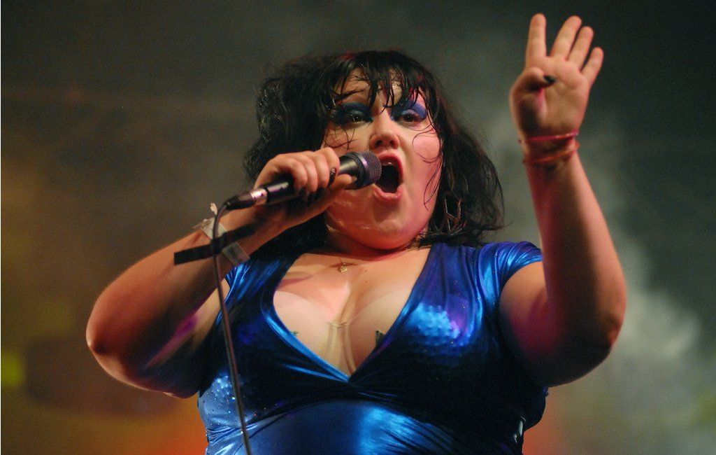 Beth Ditto on stage with Gossip