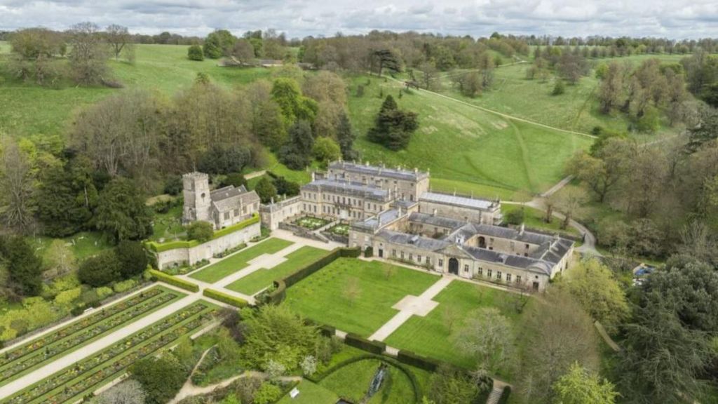 Dyrham Park estate, surrounded by countryside