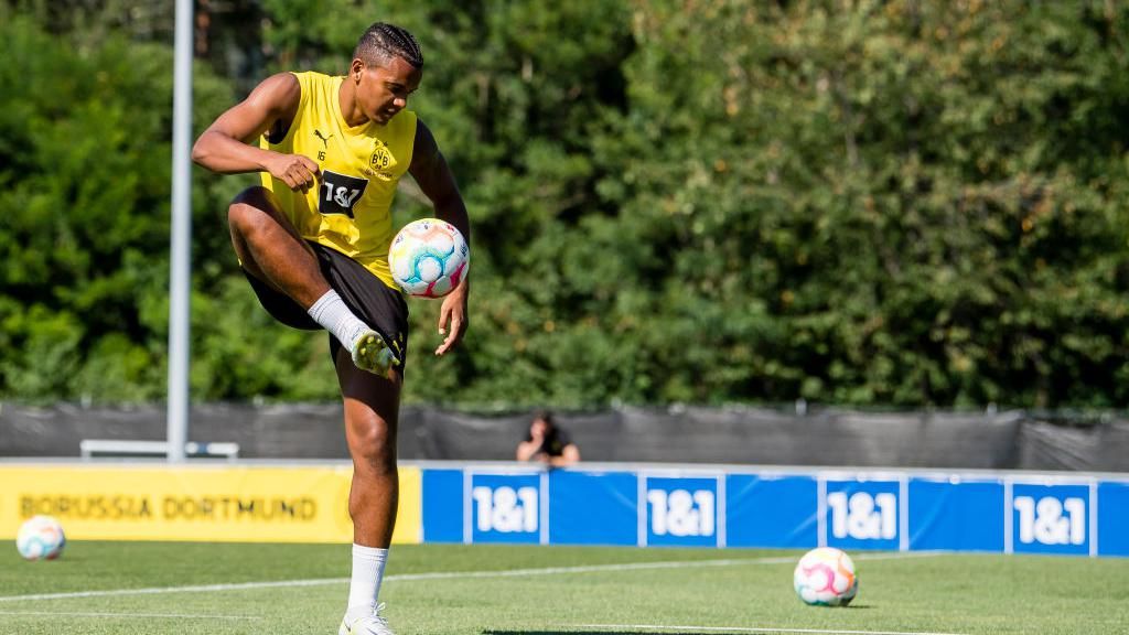 Making an impact – the Manuel Akanji story