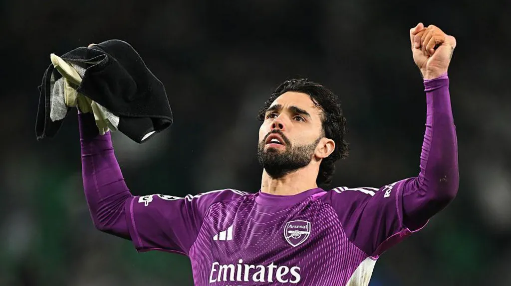 David Raya hailed as world‑class keeper as Arsenal bounce back