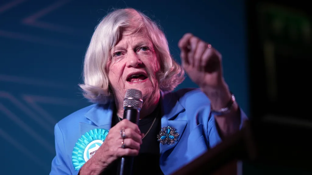 Hombre arrestado bajo sospecha de asesinato de Ann Widdecombe.