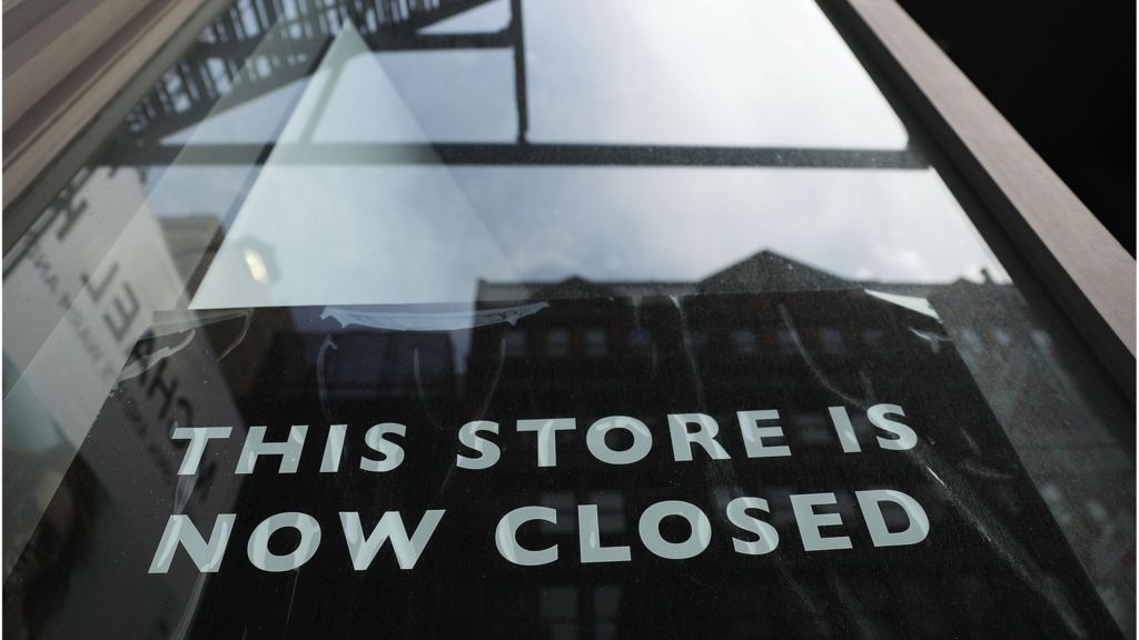 US retail sales rise as stores struggle