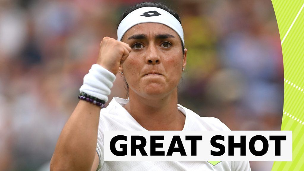 Watch: Jabeur hits 'unbelievable' shot to win point