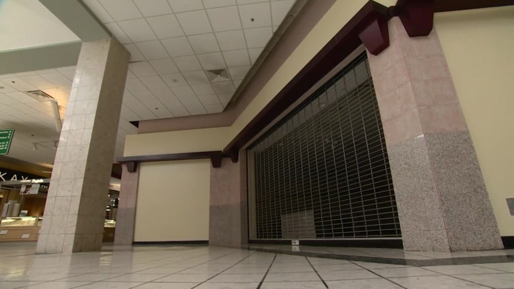 Can US retailers keep their doors open?