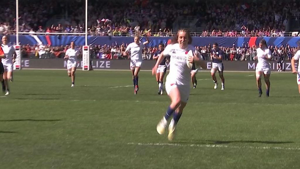 'She's world class' Bourdon scores opening try for France against Scotland