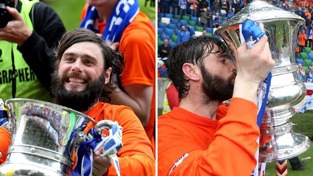 Watch Gary Hamilton's Glenavon win 2014 & 2016 Irish Cup finals BBC