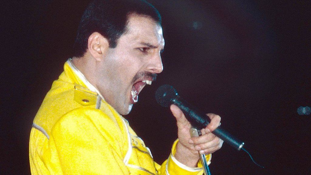 Freddie Mercury: 'Lost' song Time Waits For No One premieres on Radio 2 -  BBC News