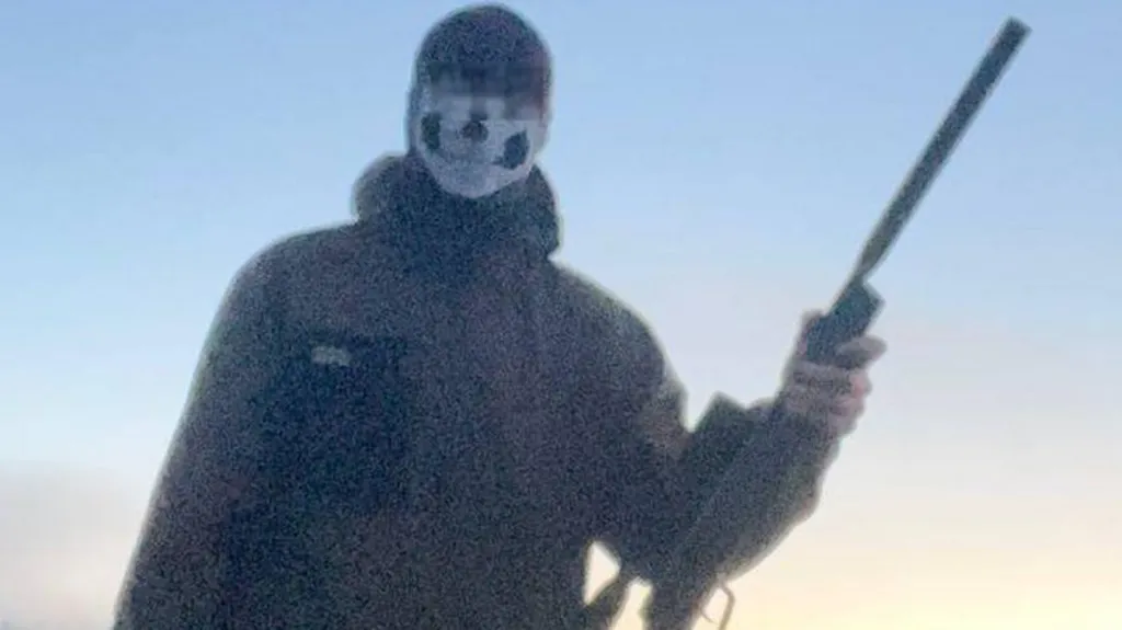 Un adolescente fue encarcelado por pertenecer a un grupo neonazi prohibido.