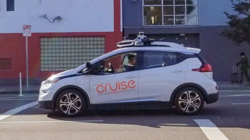 A cruise vehicle in San Francisco in 2019