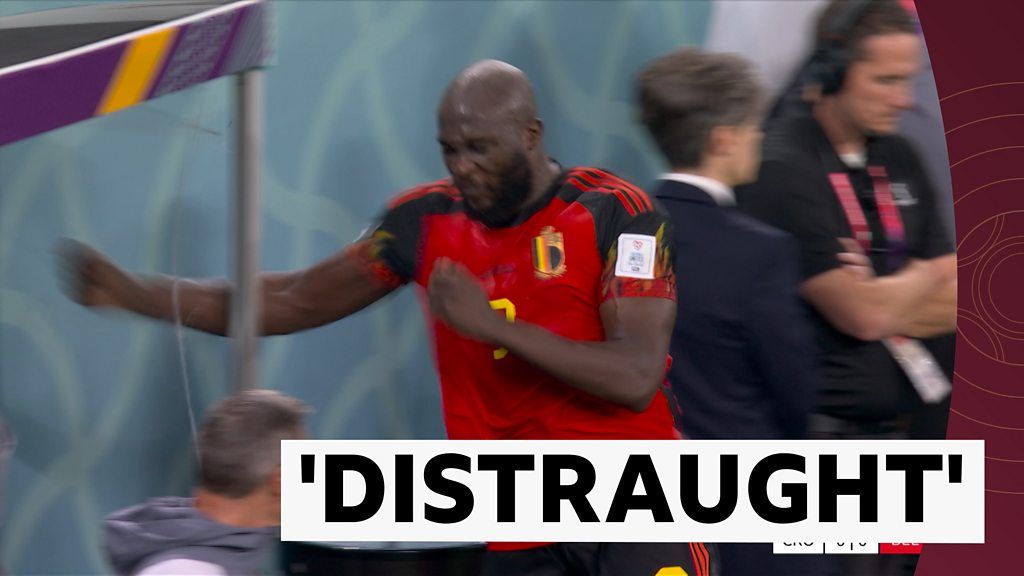 Lukaku punches dugout after Belgium exit