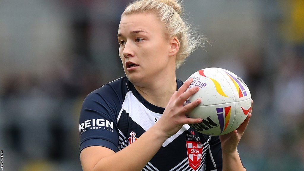 England v France Stuart Barrow names Georgia Roche and Hollie Mae