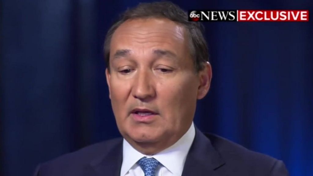 United Airlines boss interview: How did Oscar Munoz do?