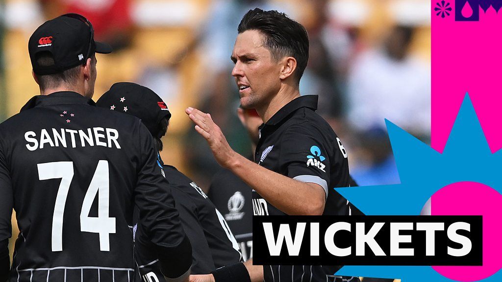 Boult picks up two Sri Lanka wickets in same over