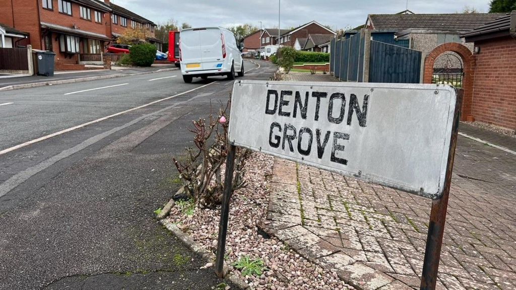 Denton Grove sign