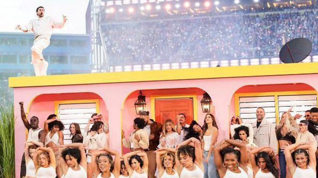 Karol G, Cardi B and Jessica Alba were among the dancers on stage with Bad Bunny 