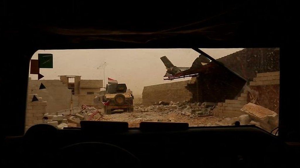 Entering the outskirts of Mosul