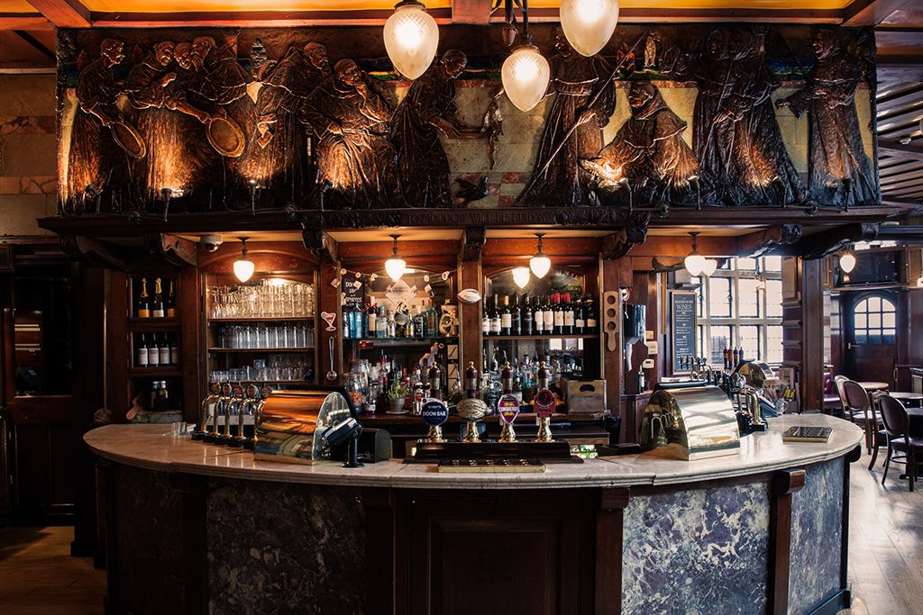 tales-from-the-bar-a-tour-of-london-s-great-pubs-bbc-news
