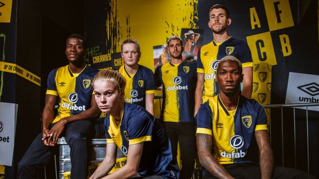Mariners' new strip unveiled - Central Coast News