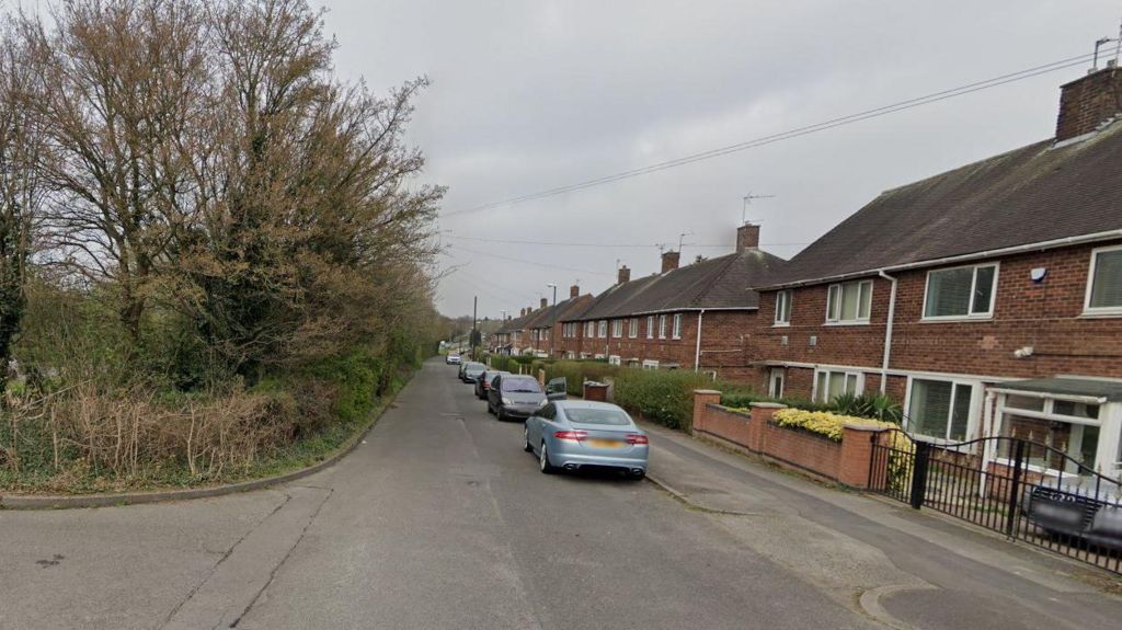 Man arrested in Bilborough after gunfire reported - BBC News