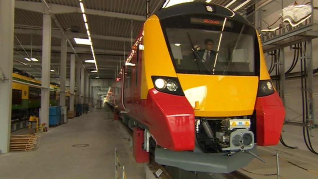 New trains 'dumped' by South Western franchise winner