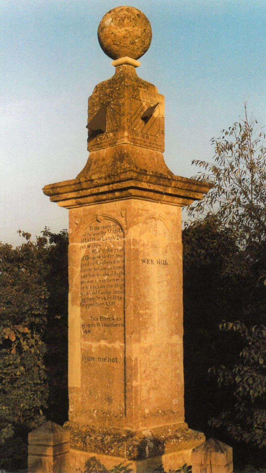 Maud Heath's statue in Wick Hill
