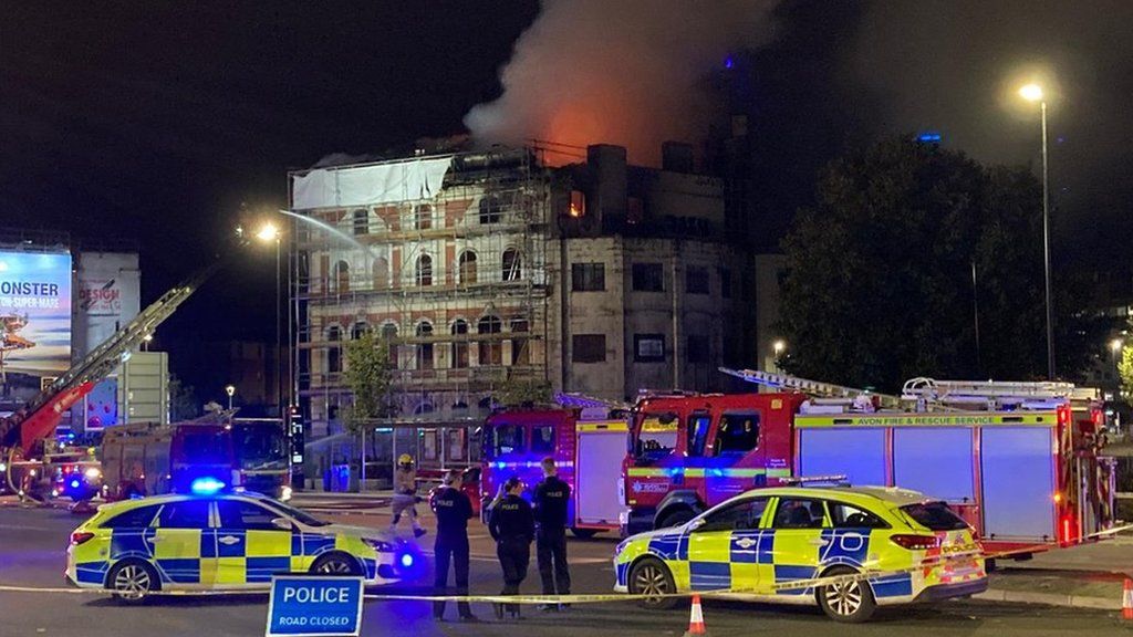 Plans submitted to demolish Bristol's Grosvenor Hotel - BBC News