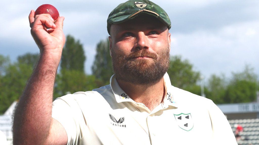 Joe Leach claimed the 16th five-fer of his first-class career